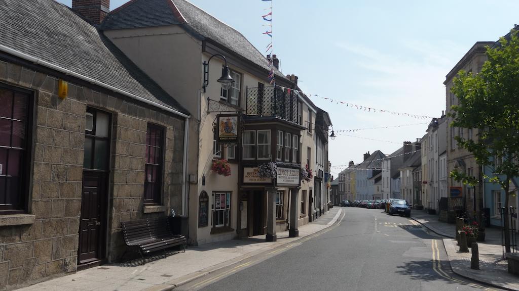 Kings Arms Hotel Penryn Exterior foto